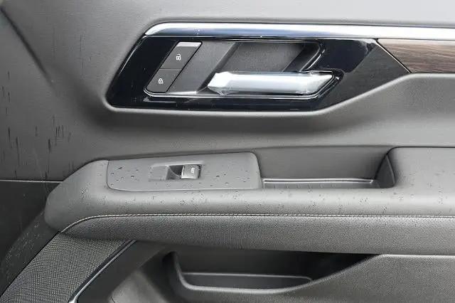 2026 Chevrolet Suburban Premier, 4WD