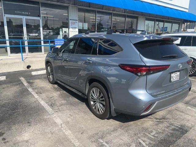 2021 Toyota Highlander Platinum