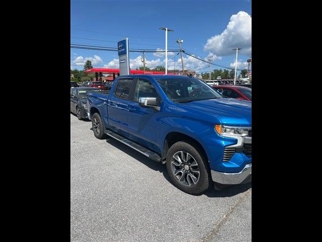 2022 Chevrolet Silverado 1500 4WD Crew Cab Standard Bed LT