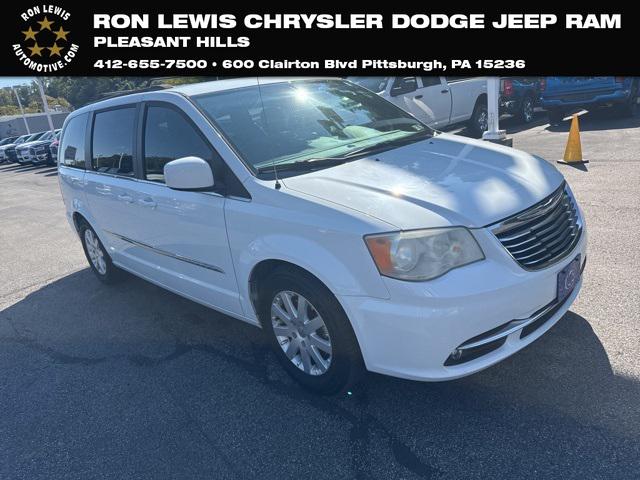 2014 Chrysler Town and Country Touring