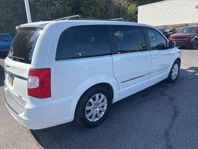 2014 Chrysler Town and Country Touring
