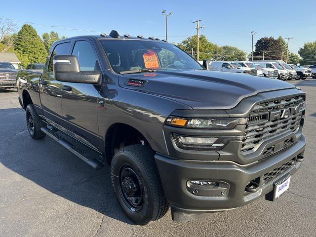 2025 RAM 2500 Tradesman Crew Cab 4x4 64 Box