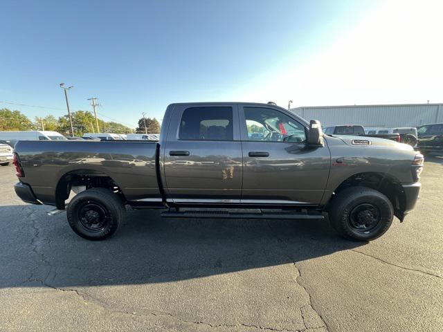 2025 RAM 2500 Tradesman Crew Cab 4x4 64 Box