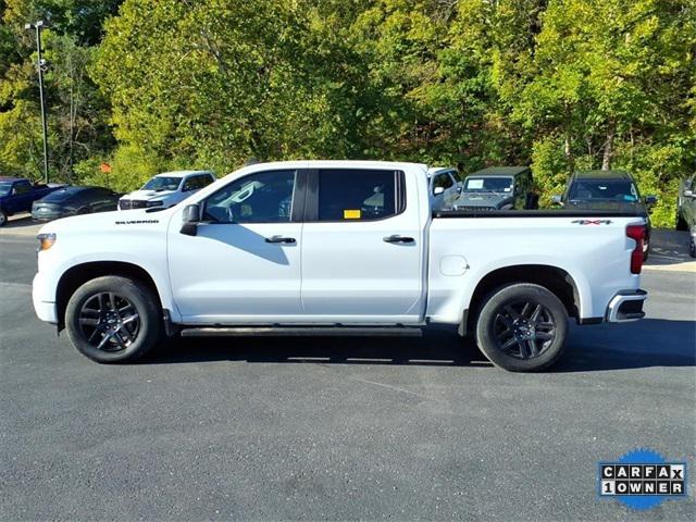 2023 Chevrolet Silverado 1500 4WD Crew Cab Short Bed Custom 2023 Chevrolet Silverado 1500 4WD Crew Cab Short Bed Custom