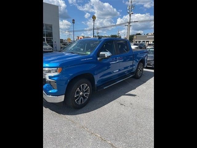 2022 Chevrolet Silverado 1500 4WD Crew Cab Standard Bed LT