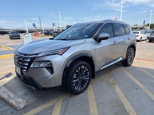 2024 Nissan Rogue Platinum FWD