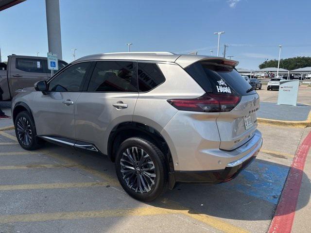 2024 Nissan Rogue Platinum FWD