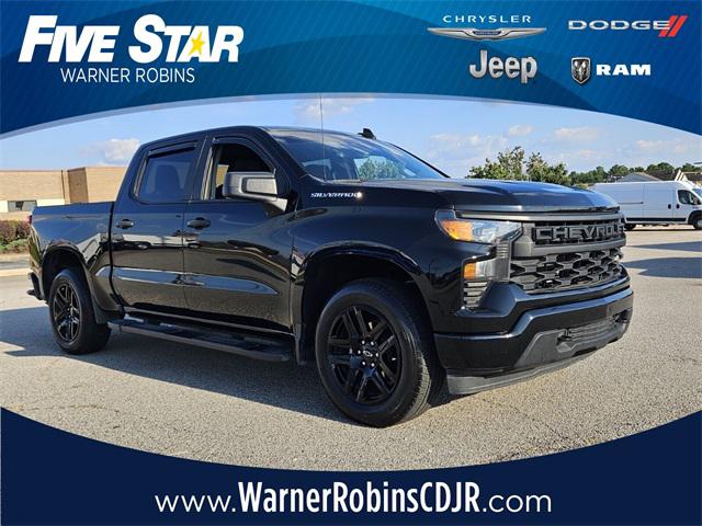 2023 Chevrolet Silverado 1500 2WD Crew Cab Short Bed Custom