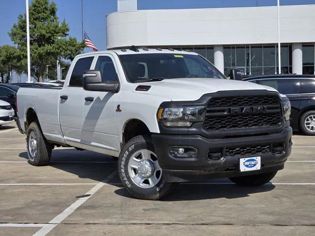 2023 RAM 2500 Tradesman Crew Cab 4x4 8 Box