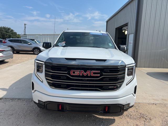 2024 GMC Sierra 1500 4WD Crew Cab Short Box AT4