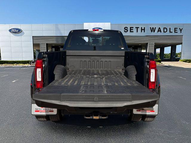 2022 Ford F-450 Limited