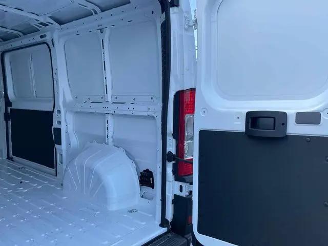 2026 Ram ProMaster Cargo Van Tradesman Low Roof 136" WB w/Pass Seat