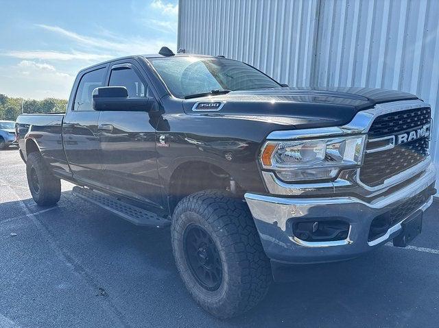 2022 RAM 3500 Big Horn Crew Cab 4x4 8 Box