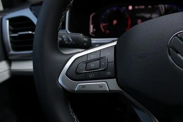 2025 Volkswagen Taos 1.5T SEL