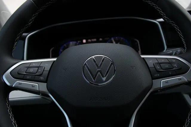 2025 Volkswagen Taos 1.5T SEL