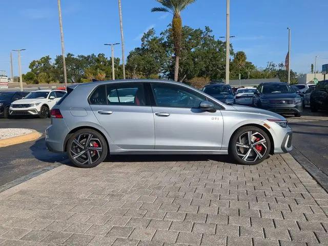 2026 Volkswagen Golf GTI SE