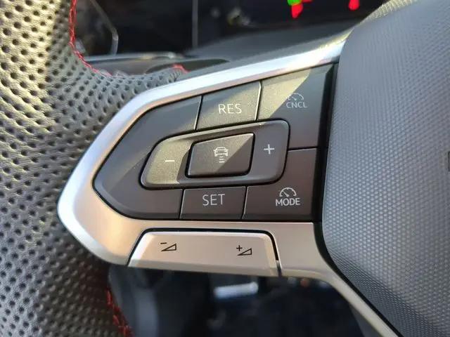 2026 Volkswagen Golf GTI SE