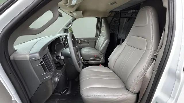 2025 Chevrolet Express Cargo Van RWD 2500 Regular Wheelbase WT