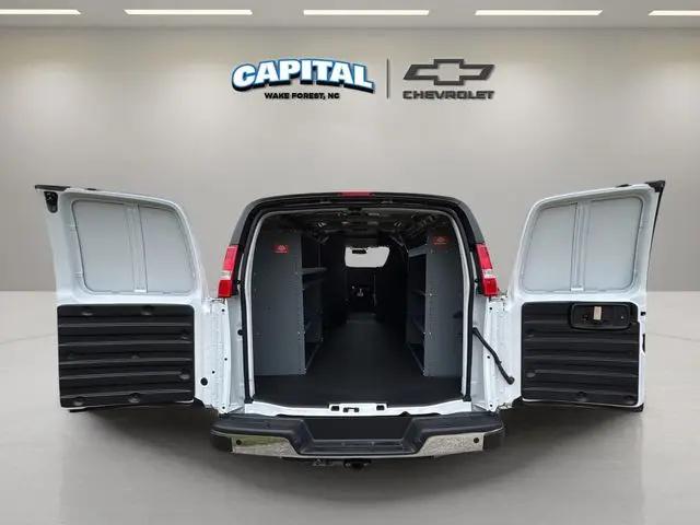 2025 Chevrolet Express Cargo Van RWD 2500 Regular Wheelbase WT