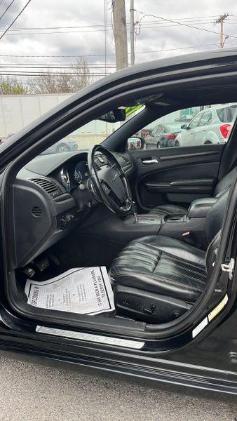 2012 Chrysler 300 S V8