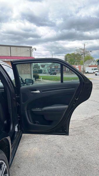 2012 Chrysler 300 S V8
