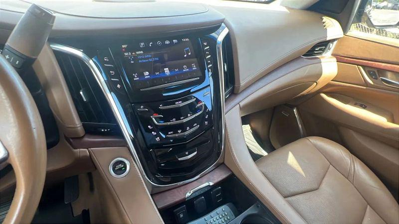 2016 Cadillac Escalade Platinum