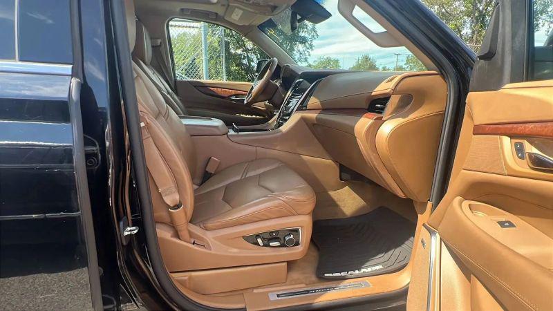 2016 Cadillac Escalade Platinum