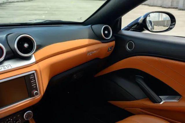 2015 Ferrari California T