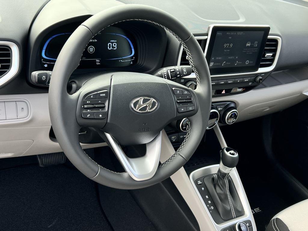 2026 Hyundai Venue SEL - Photo 7