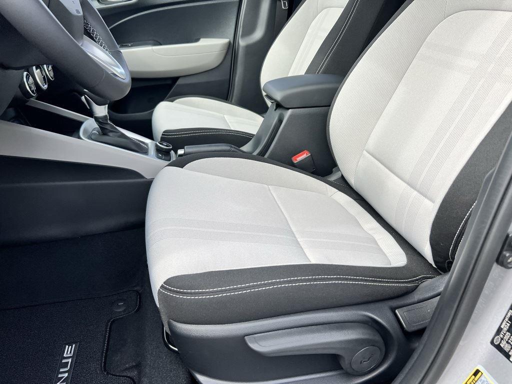 2026 Hyundai Venue SEL - Photo 9