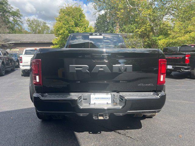 2025 RAM 3500 Limited Mega Cab 4x4 64 Box