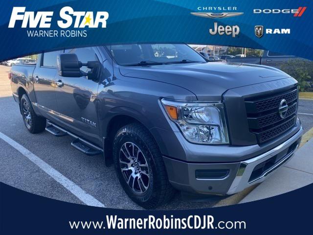 2021 Nissan TITAN Crew Cab SV 4x2