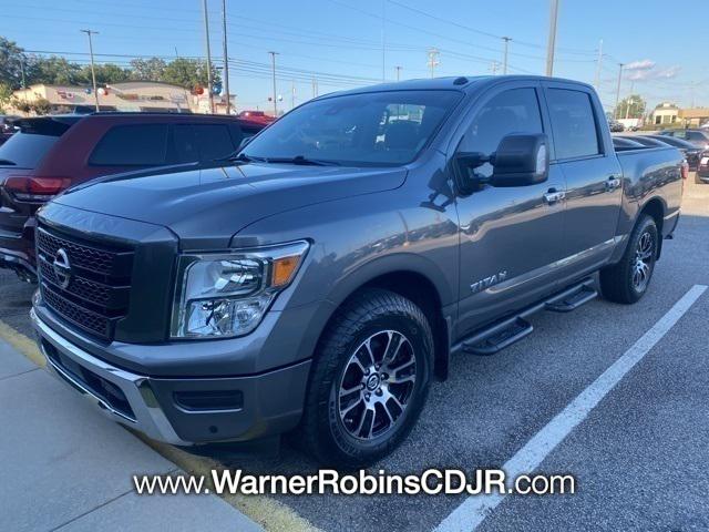 2021 Nissan TITAN Crew Cab SV 4x2