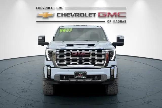 2026 GMC Sierra 2500HD Crew Cab, Standard Bed, Denali, 4WD