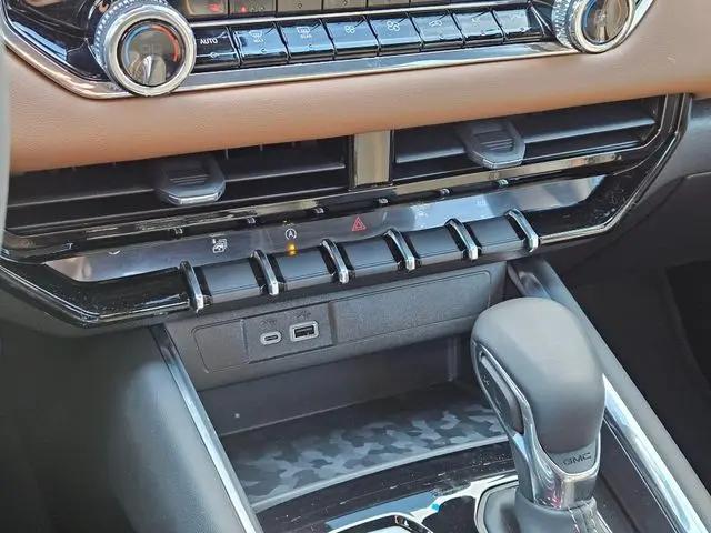 2026 GMC Canyon AT4, 4WD