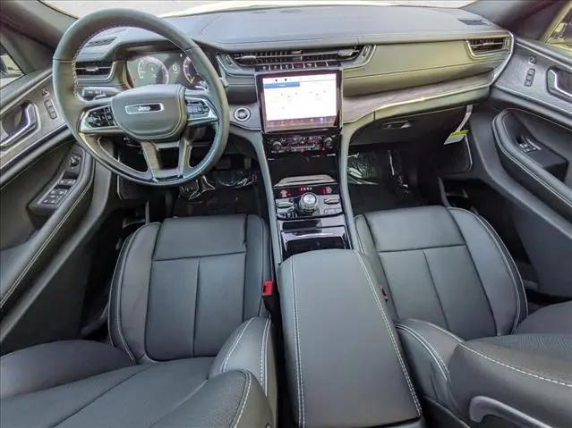 2025 Jeep Grand Cherokee L Overland 4x4