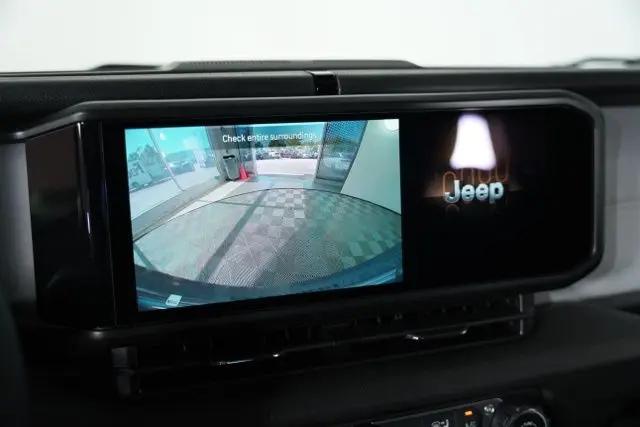 2025 Jeep Wrangler 4-Door Summit 4x4