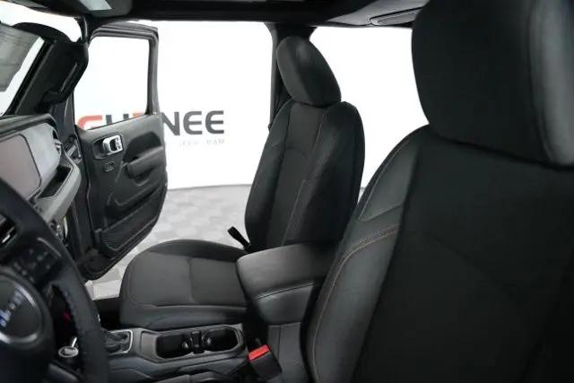 2025 Jeep Wrangler 4-Door Summit 4x4