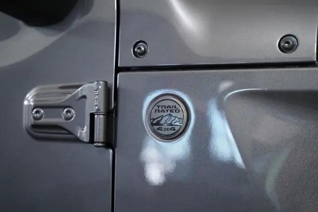 2025 Jeep Wrangler 4-Door Summit 4x4