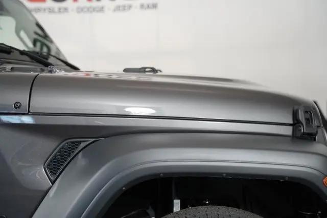 2025 Jeep Wrangler 4-Door Summit 4x4