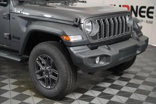 2025 Jeep Wrangler 4-Door Summit 4x4