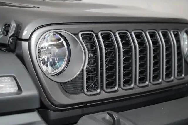 2025 Jeep Wrangler 4-Door Summit 4x4