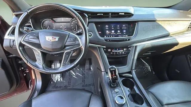 2022 Cadillac XT5 AWD Premium Luxury