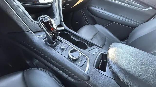 2022 Cadillac XT5 AWD Premium Luxury