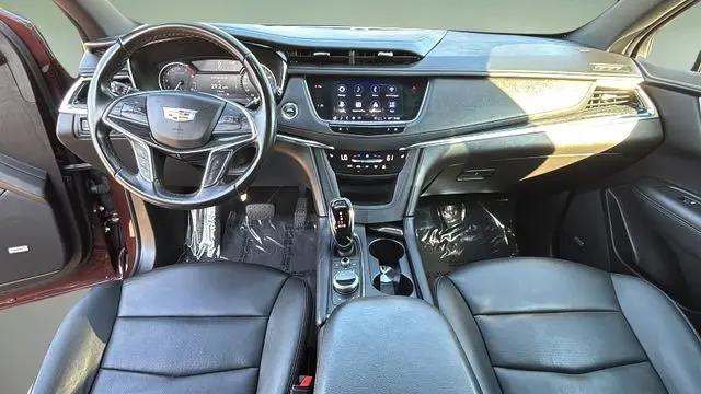 2022 Cadillac XT5 AWD Premium Luxury