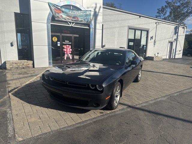 2016 Dodge Challenger SXT