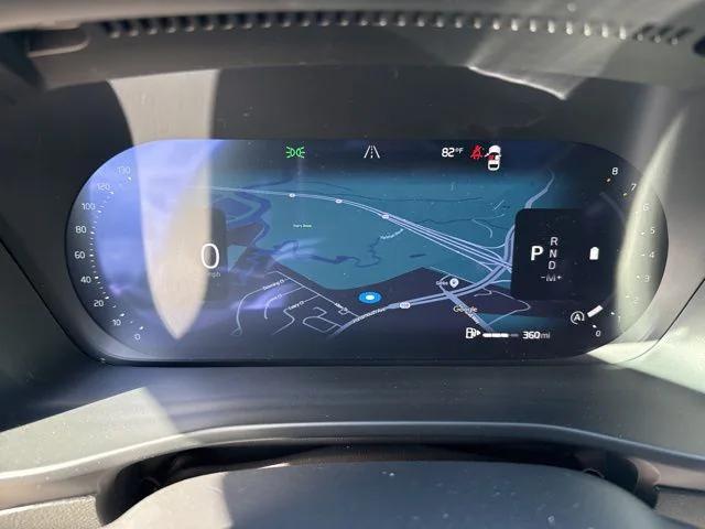 2026 Volvo XC40 Plus, B5 AWD Gas mild hybrid, Dark