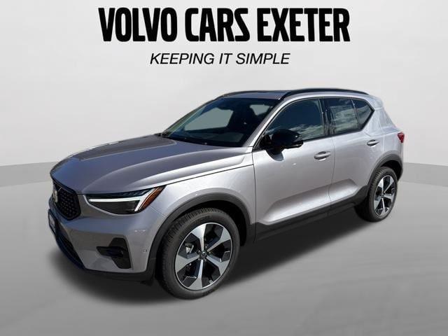 2026 Volvo XC40 Plus, B5 AWD Gas mild hybrid, Dark