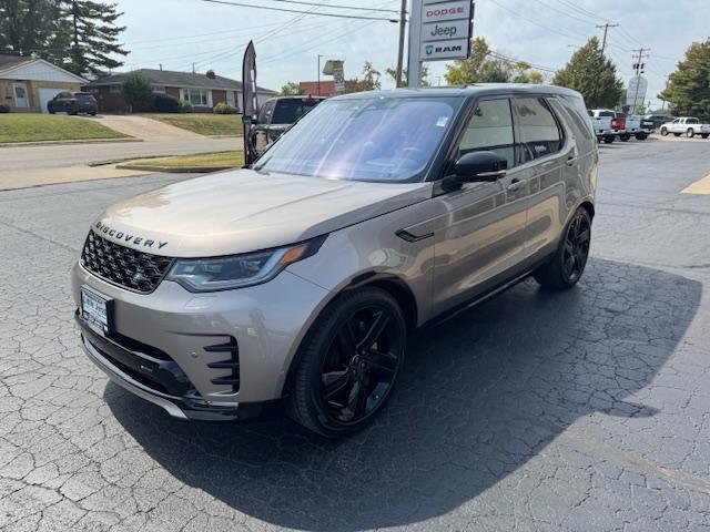 2023 Land Rover Discovery P300 S R-Dynamic 2023 Land Rover Discovery P300 S R-Dynamic