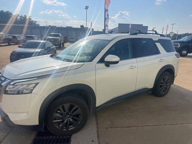 2022 Nissan Pathfinder SV 2WD